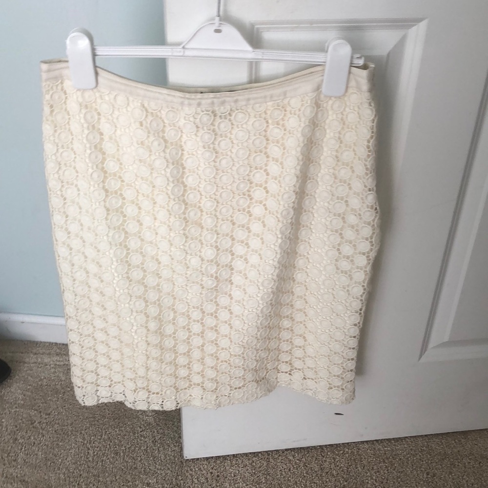 Lace lined skirt
